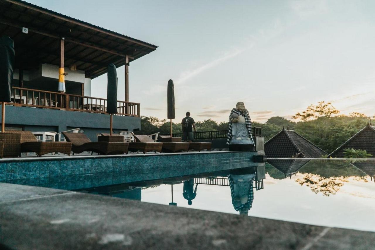 Taman Tirta Villa レンボンガン島 エクステリア 写真