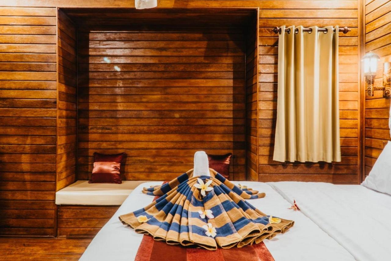 Taman Tirta Villa レンボンガン島 エクステリア 写真