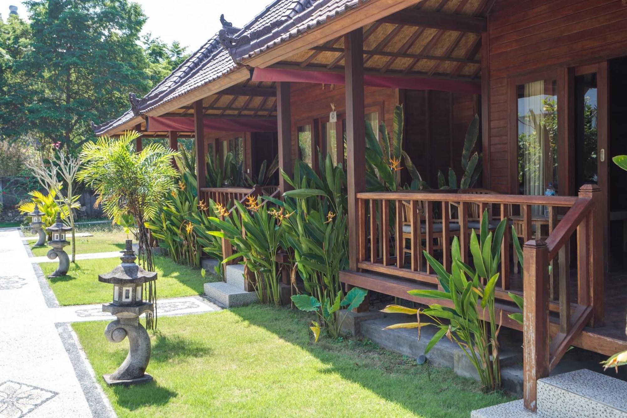 Taman Tirta Villa レンボンガン島 エクステリア 写真