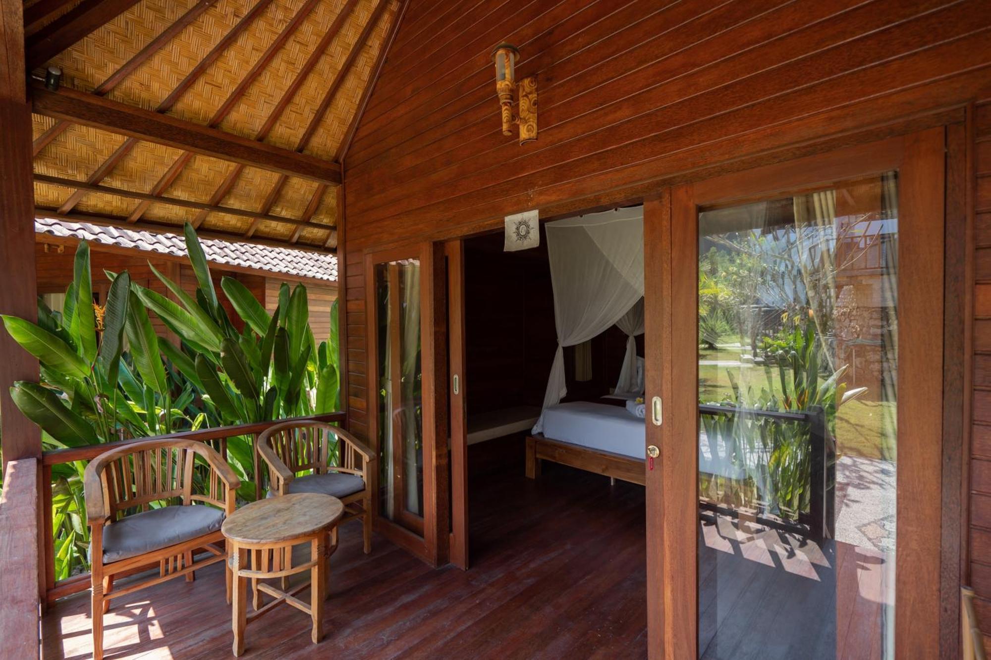 Taman Tirta Villa レンボンガン島 エクステリア 写真