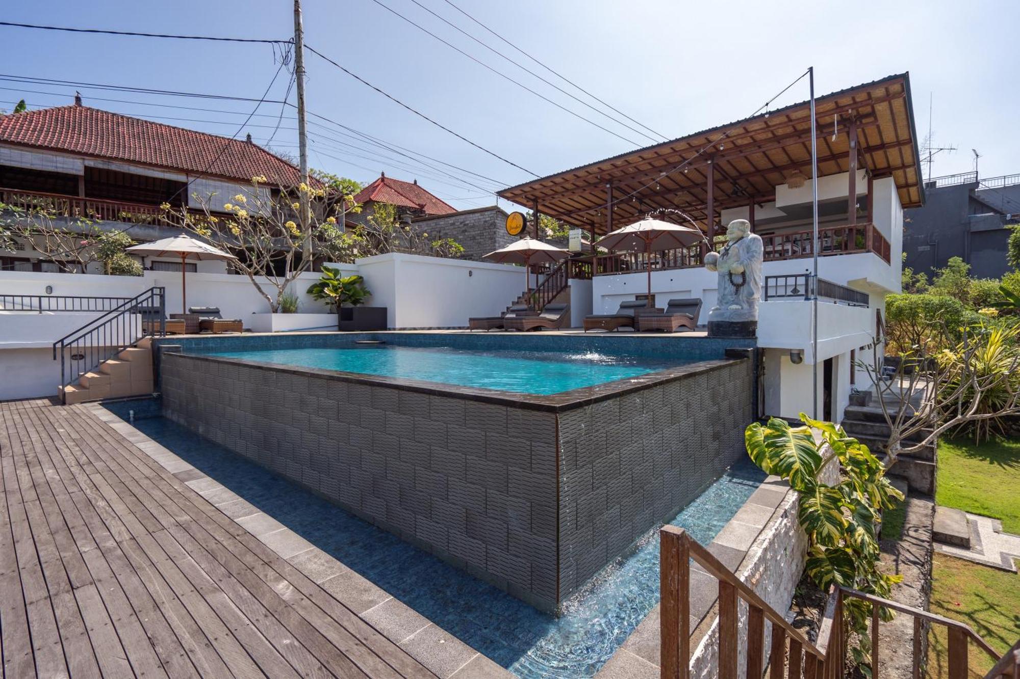 Taman Tirta Villa レンボンガン島 エクステリア 写真